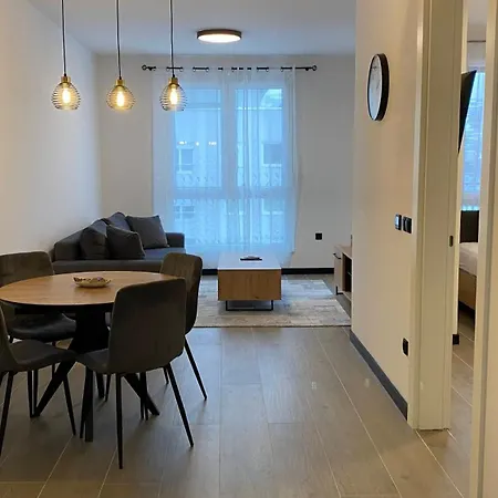 Aavenue Apartment
